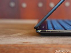 Unboxing Lenovo Yoga Slim 9i: Laptop Kamera Bawah Layar Desain Cantik