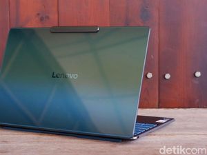 Lenovo Yoga Slim 9i, Tampil Elegan dengan Sentuhan Kaca Premium