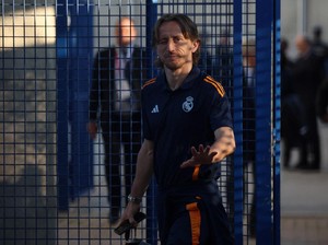 Luka Modric Tinggalkan Real Madrid