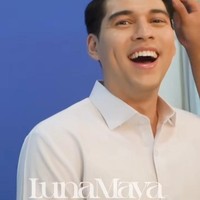 Tak hanya Luna, Maxime juga tampak mengenakan riasan minimalis untuk memaksimalkan penampilannya. Rambutnya juga ditata rapi oleh hair stylist yang membantunya. Foto: TikTok/@lunamaya