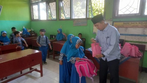 Salah satu sekolah di Kecamatan Kediri, Lombok Barat, yang kebagian jatah MBG, Kamis (22/5/2025).