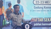 Menteri Yassierli dalam sambutannya mengatakan bahwa kegiatan ini merupakan bagian dari komitmen pemerintah untuk menekan angka pengangguran dan menciptakan kesempatan kerja yang lebih merata. Ia juga menekankan pentingnya kesiapan kompetensi di tengah persaingan pasar kerja yang semakin dinamis.