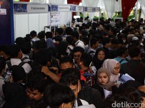 Menaker Buka Job Fair, Ribuan Pencari Kerja Serbu Lowongan