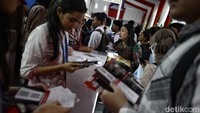 Beberapa peserta mengaku terbantu dengan format digital yang digunakan dalam bursa kerja kali ini. Mereka dapat langsung mengunggah CV dan mengikuti proses seleksi awal tanpa harus mengantre lama di lokasi.