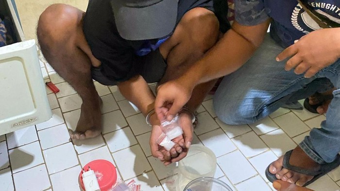 Pengedar sabu dibekuk polisi Gresik