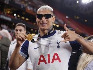 Penyebab UEFA Teledor Sampai 3 Pemain Spurs Tak Kebagian Medali