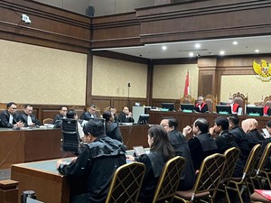 Eks Kader PDIP Ungkap Harun Masiku Kirim Foto Bareng Hasto-Djan Faridz di MA