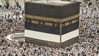 Indonesia tahun ini memiliki kuota sebanyak 221.000 jemaah, terdiri dari 203.320 kuota haji reguler, dan 17.680 kuota jamaah haji khusus. 