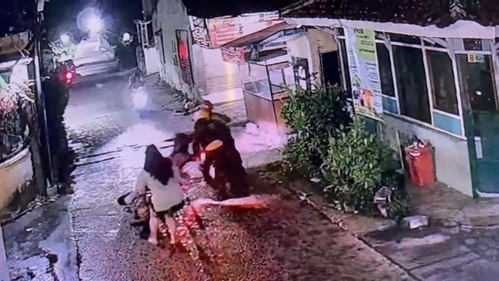 Tangkapan layar aksi berani Sari gagalkan aksi pencurian motor.