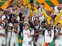 Naik Kasta Para Pemain Tottenham Hotspur