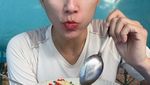 Momen Ussy Sulistiawaty Masak dan Makan Bareng Andhika