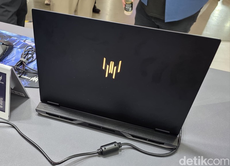 Acer Helios Neo 14 AI