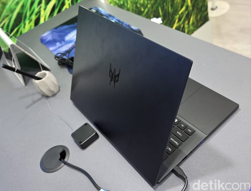 Acer Predator Triton 14 AI
