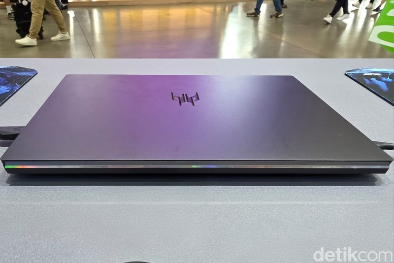 Acer Predator Triton 14 AI