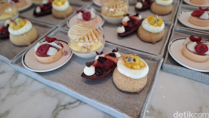 Menikmati Afternoon Tea Cantik Buatan Pastry Chef dari Tokyo