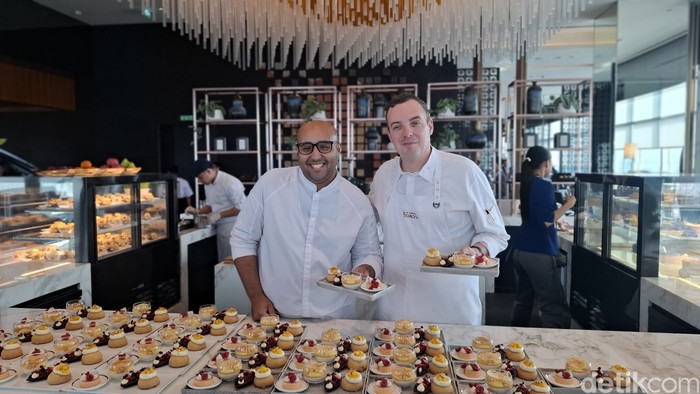 Afternoon Tea Park Hyatt Jakarta Menikmati 'Afternoon Tea' Cantik Buatan Pastry Chef dari Tokyo
