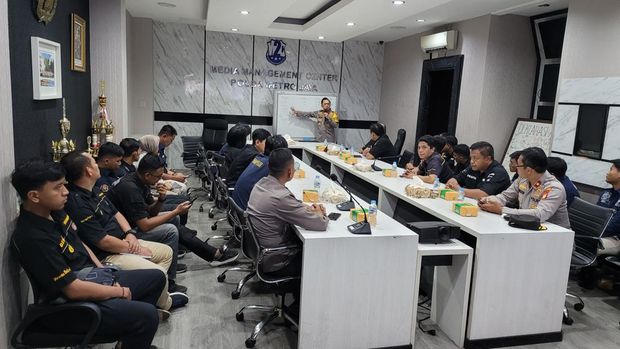 Bidhumas Polda Metro Jaya menggelar workshop untuk meningkatkan kualitas SDM dalam fungsi kehumasan.