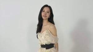 Bona mulai mencuri hati penonton drama Korea ketika main di Twenty-Five Twenty-One (2022) sebagai Ko Yu Rim.