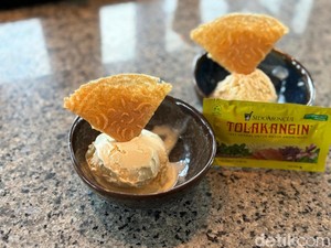 Semriwing! Es Krim Tolak Angin dan Wedang Jahe Khas Hotel Tentrem