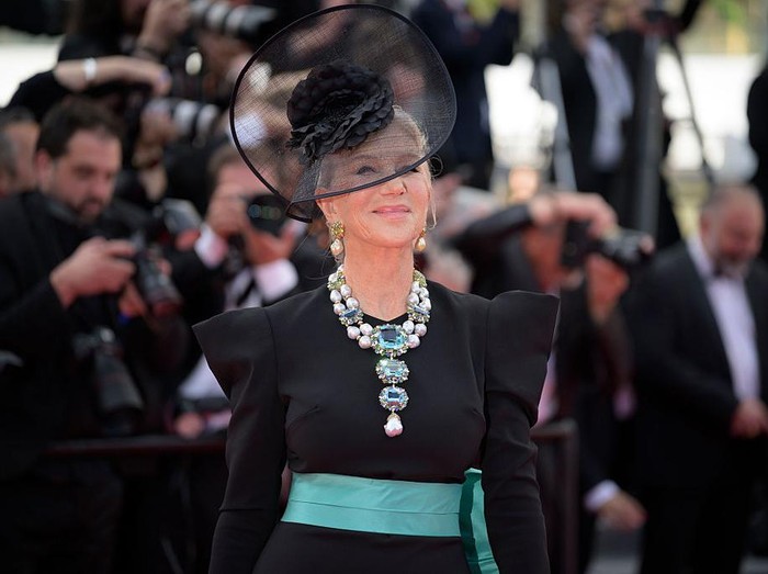 Helen Mirren menghadiri karpet merah La Venue De Lavenir (Colours of Time) di Festival Film Cannes tahunan ke-78 di Palais des Festivals pada 22 Mei 2025 di Cannes, Prancis.