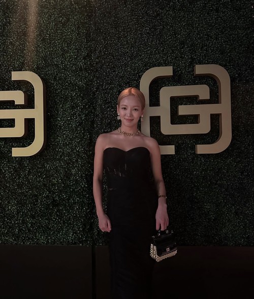 Reuni member SNSD, Hyoyeon, Tifanny dan Sunny di Gold Gala.
