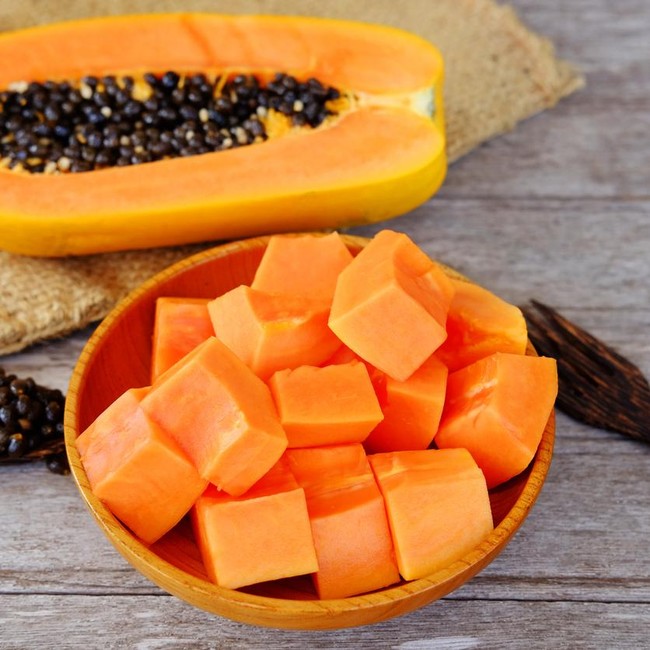 Mau Tulang Kuat? Coba 9 Buah Super Tinggi Kalsium Ini