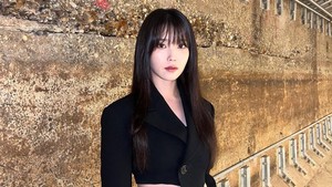 Meski IU gak menjelaskan secara spesifik kenapa bisa menyusut, tetap aja kabar ini bikin penggemar geger. Foto: dok. Instagram @dlwlrma