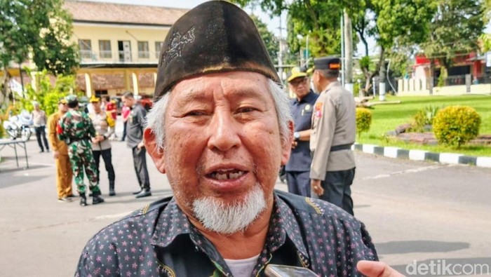 Ketua MUI Bondowoso KH Asyari Fasya
