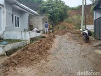 Tebing 15 Meter Longsor Lagi di Perum Sukabumi, Warga Was-was