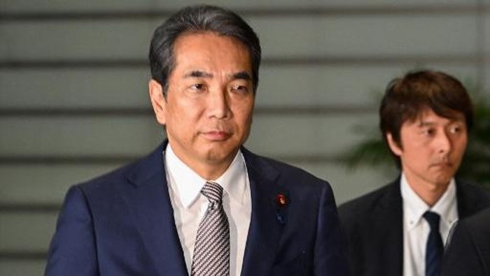 Menteri Pertanian, Kehutanan, dan Perikanan Jepang, Taku Eto. (Photo by JIJI Press / AFP)