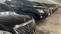 Mobil-mobil tersebut sedang dihitung nilainya oleh Kantor Jasa Penilaian Publik (KJPP).