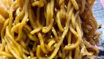 Murah! Makan Mie Pedas dan Aneka Dimsum Goreng Rp 10 Ribuan