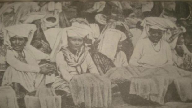 Pedagang Perempuan di Pasar Payakumbuh (1911).