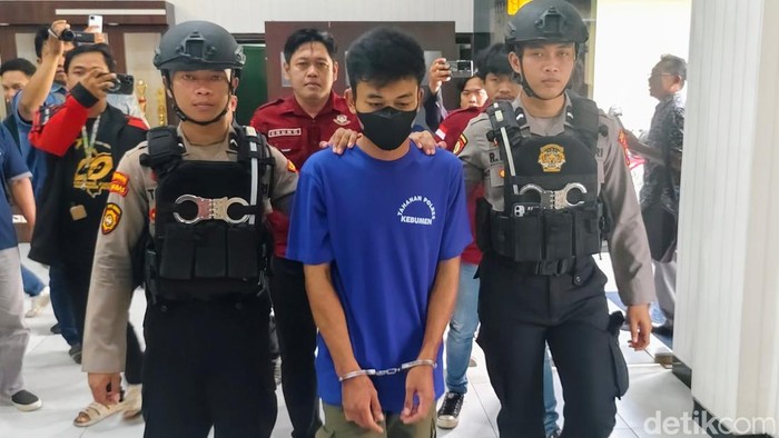 Wahid dukun Kebumen pembunuh Kepsek SDN Bringin 1 Magelang.