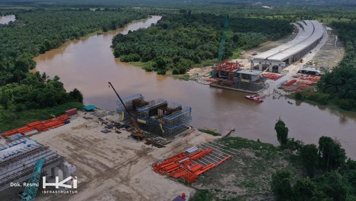 PT Hutama Karya Infrastruktur (HKI), anak usaha PT Hutama Karya (Persero), mencatat kemajuan signifikan pada pembangunan Jalan Tol Lingkar Pekanbaru, bagian dari ruas Rengat–Pekanbaru dalam jaringan Jalan Tol Trans Sumatera (JTTS).