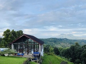 Adem Banget! 10 Kafe di Sentul dengan Pemandangan Alam yang Asri
