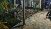 Gubernur Bengkulu Helmi Hasan mengatakan data masuk sementara terdapat 100 bangunan terdiri dari rumah dan tempat usaha mengalami kerusakan. Helmi menjelaskan dari 100 rumah yang rusak, setengahnya mengalami kerusakan berat dan tidak bisa dihuni lagi. Sedangkan setengahnya lagi mengalami kerusakan ringan. (Dok Istimewa/BPBD)