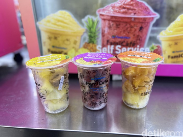 Smoothies Mangga dan Beri Bisa Dibeli via Mesin Otomatis di Minimarket