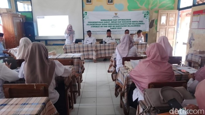 Sosialisasi Infak Sodakoh Sekolah di Majalengka.