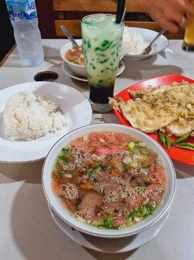 Slurrp! Nikmat Hangat 5 Soto Legendaris yang Teruji Kelezatannya