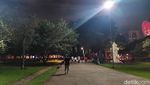 Mengintip Suasana Malam di Taman Jakarta yang Buka 24 Jam