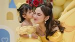 Syifa Hadju Bergaun Kuning Jadi Princess Belle, Secerah Mentari Pagi