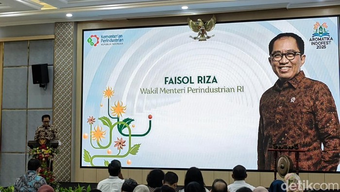 Wakil Menteri Perindustrian Faisol Riza