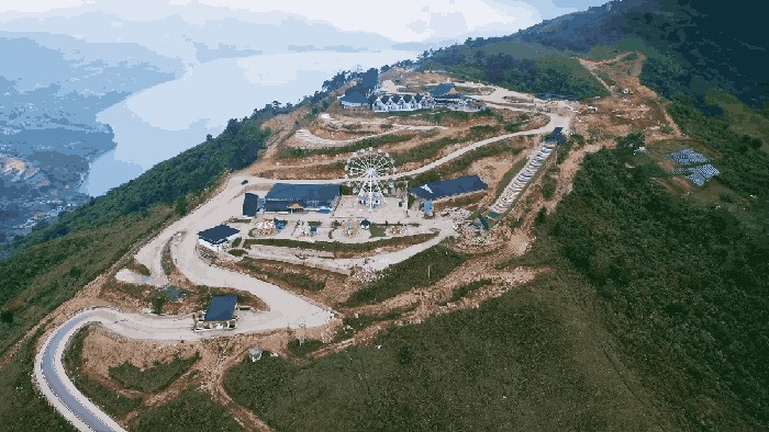 Penampakan lokasi wisata Cambai Hils di Solok