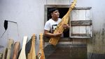 Alat Musik Sape Dayak Menembus Pasar Global