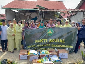 Kejati Salurkan Bantuan Sembako untuk Korban Gempa Bengkulu
