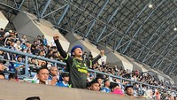 Bobotoh terlihat bersemangat memberi dukungan penuh untuk Persib Bandung (Foto: Rindy Nurjanah/detikJabar).