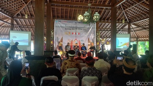 DPP IHSA menggelar festival homestay di Krisna Adventure, Desa Sambangan, Kecamatan Sukasada, Buleleng, Sabtu (24/5/2025). (Made Wijaya Kusuma)
