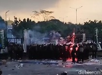 Kericuhan di Luar Stadion GBLA Warnai Laga Persib Vs Persis