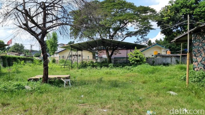 Kondisi terkini lahan BMKG di Tangsel yang diduduki ormas GRIB Jaya. (Taufiq/detikcom) Kondisi terkini lahan BMKG di Tangsel yang diduduki ormas GRIB Jaya. (Taufiq/detikcom)